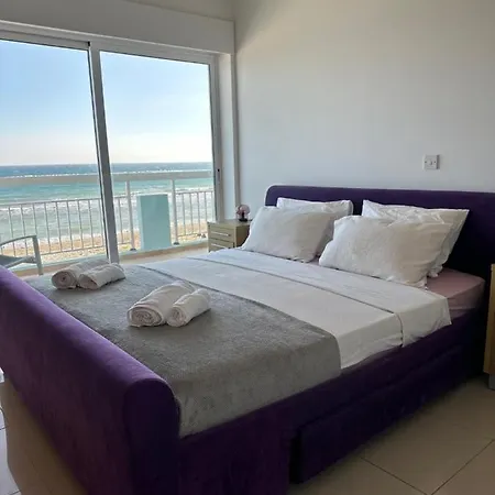 Sayers Beachfront * פריווליה